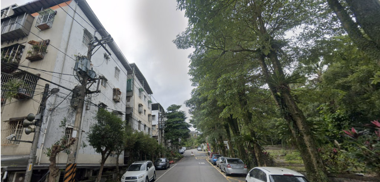台北市長蔣萬安推動「都更5箭」，其中將針對山坡地危險建物擬定放寬修法。(攝自googlemap)
