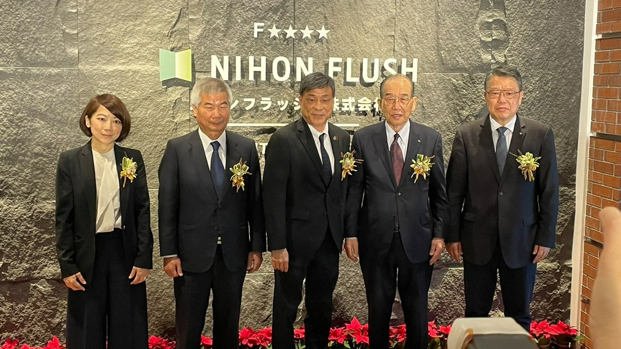 潤泰精密材料開啟進口代理事業，首發取得日本木製門市占率第一「NIHON FLUSH」代理權。
