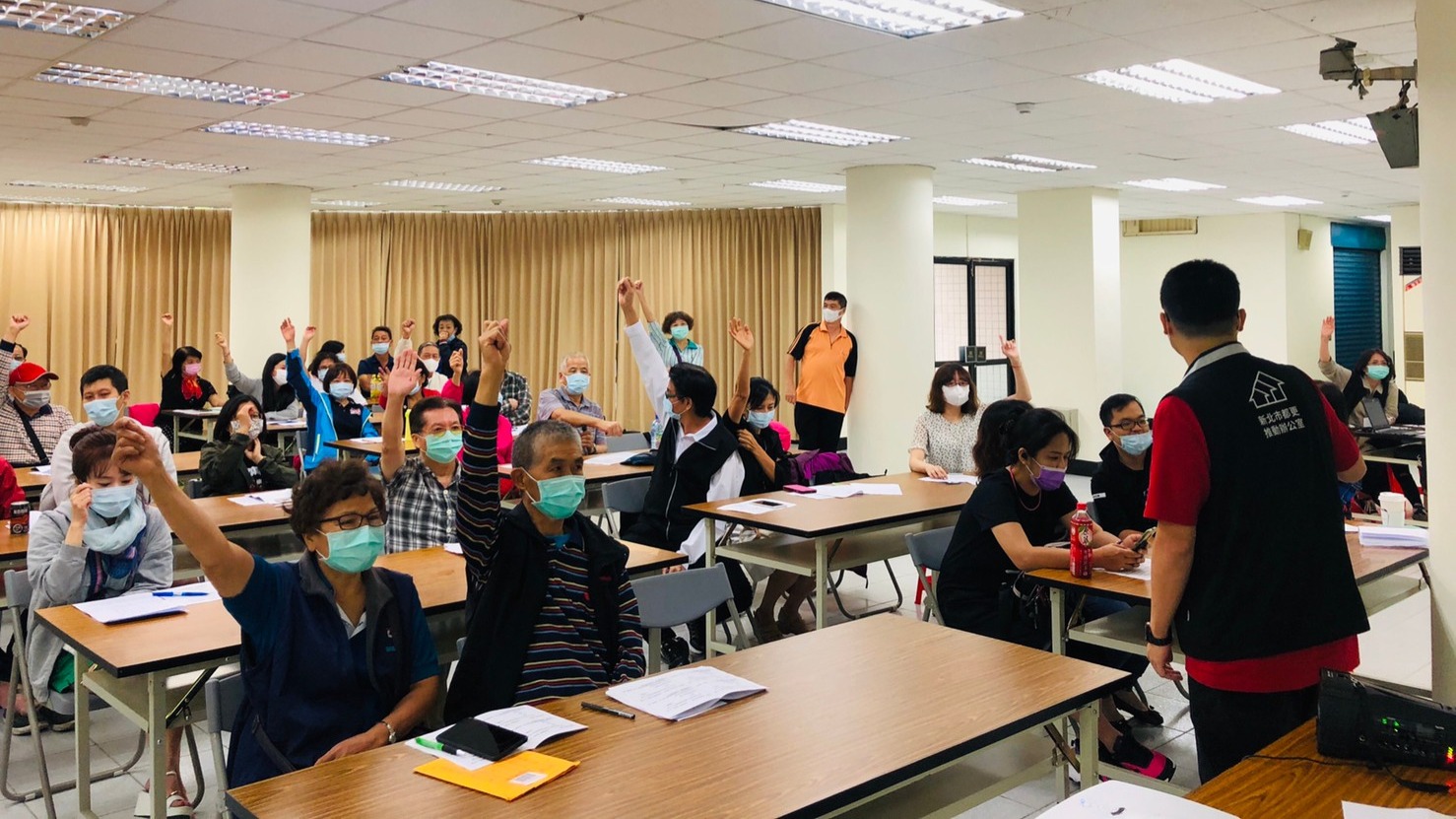 新莊帝王城社區成立管委會,並向市府申請海砂屋鑑定啓動重建。(圖/新北市都更處提供)