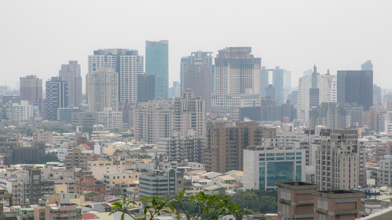 預售市場景氣溜滑梯,全台實登揭露件數一天一百多戶。(資料照)