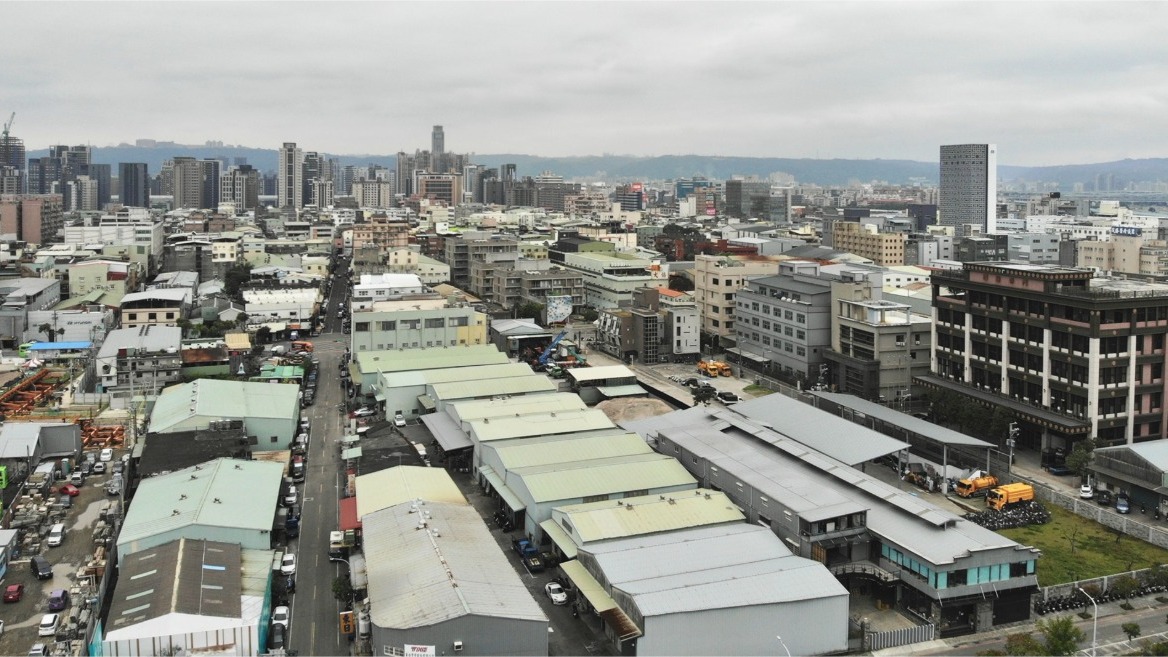 新北市推動工業區多元都更,老舊廠房翻新成趨勢,有助於帶動產業結構升級。(圖/安信建經提供)