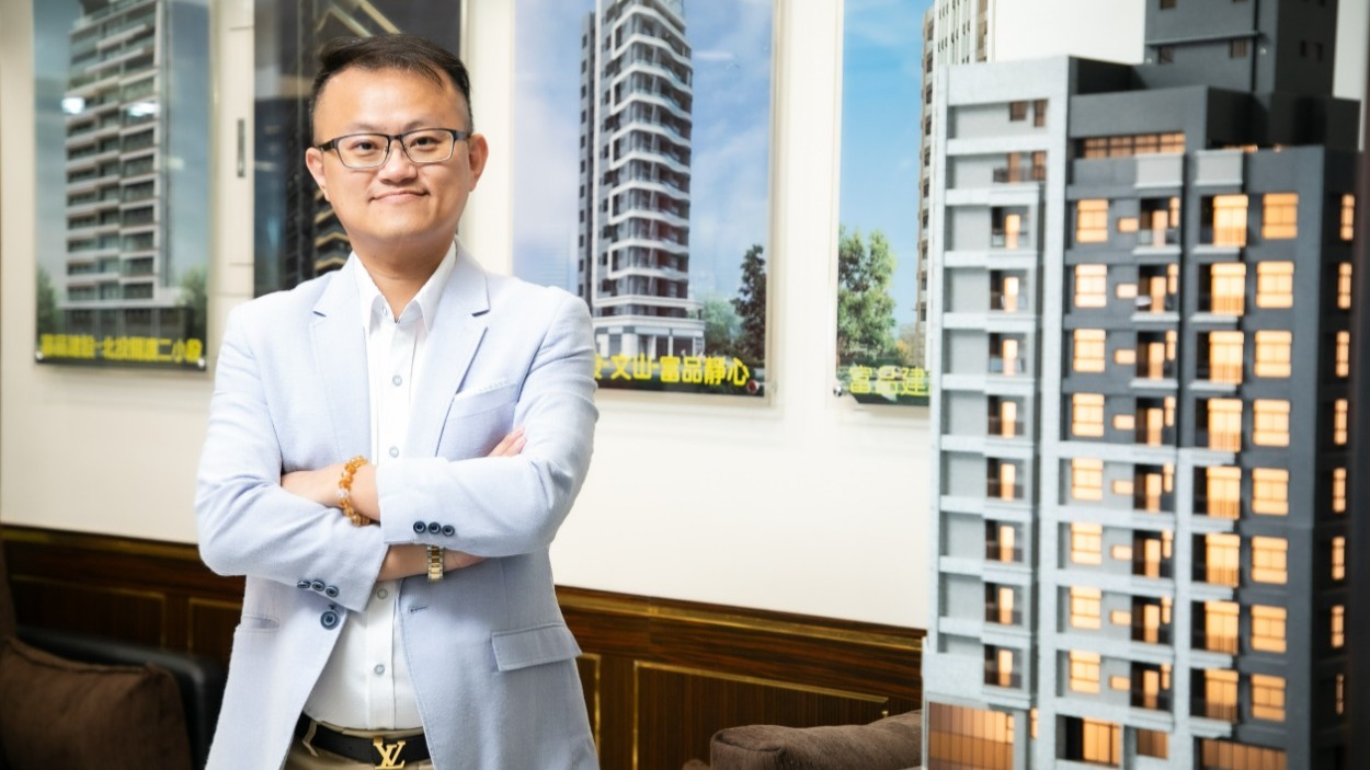富品建設董事長曾富瑋發展委建複合式模式，解決地主條件不一和不同需求等問題。(攝/林俊松)